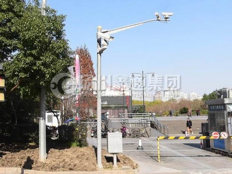 DJG-024，電子警察桿，治安監(jiān)控桿