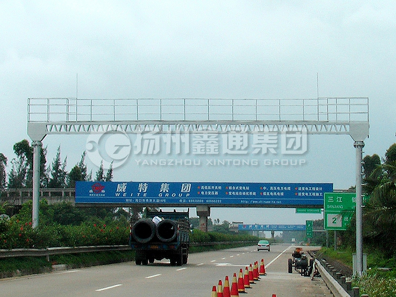 LMJ-010，情報板龍門架